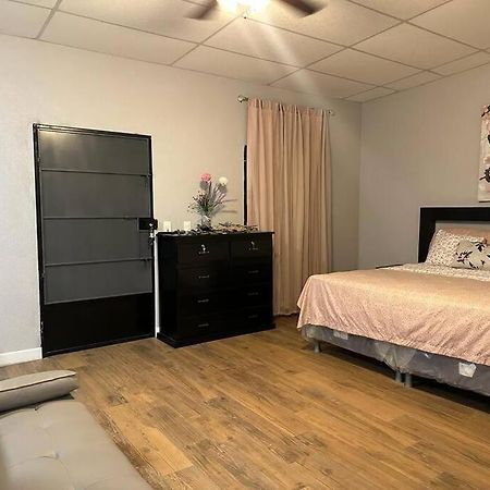 Residencia Preciosa De 2 Planta Villa San Salvador Eksteriør bilde