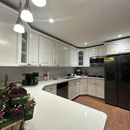Residencia Preciosa De 2 Planta Villa San Salvador Eksteriør bilde