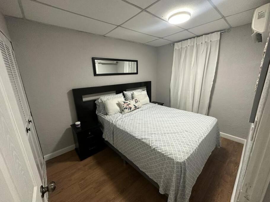 Residencia Preciosa De 2 Planta Villa San Salvador Eksteriør bilde