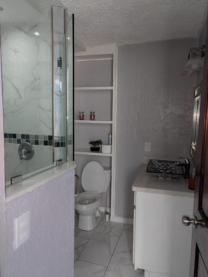 Residencia Preciosa De 2 Planta Villa San Salvador Eksteriør bilde